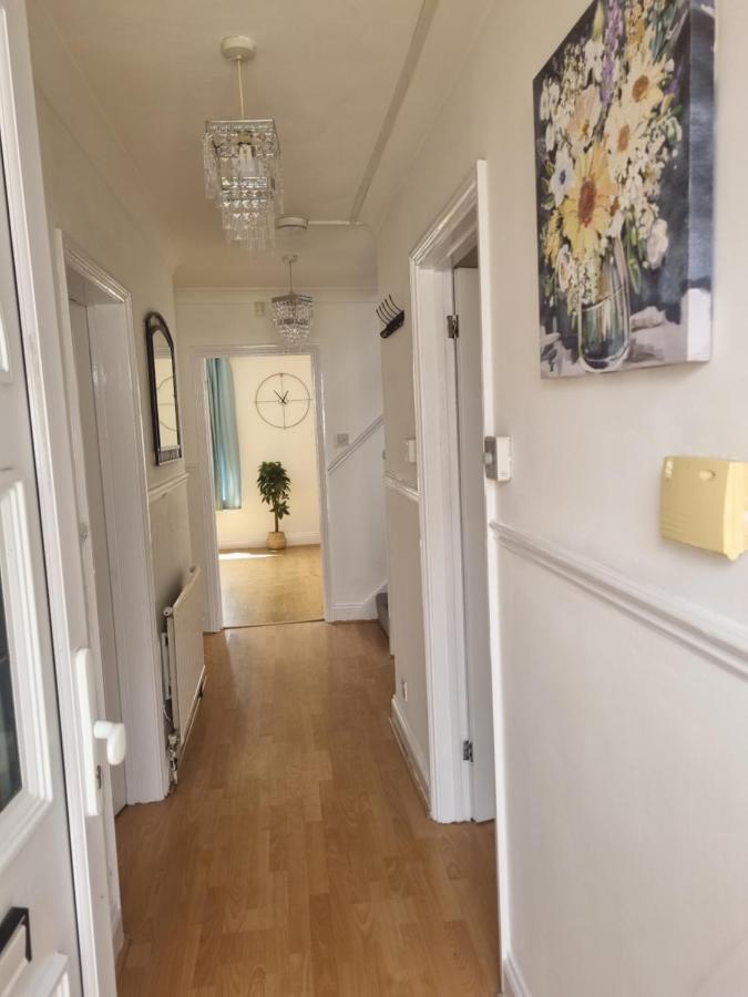 Canterbury Getaway With Ensuite ภายนอก รูปภาพ