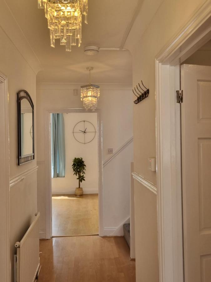 Canterbury Getaway With Ensuite ภายนอก รูปภาพ