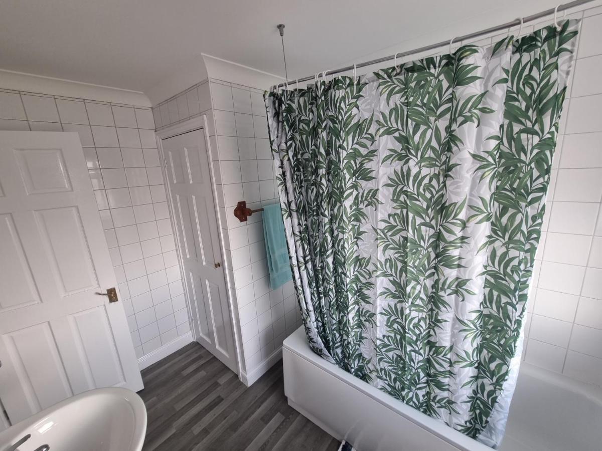 Canterbury Getaway With Ensuite ภายนอก รูปภาพ