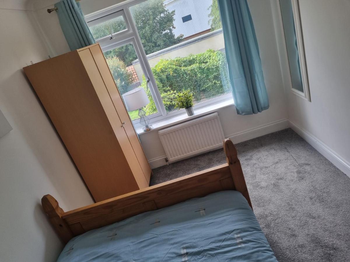 Canterbury Getaway With Ensuite ภายนอก รูปภาพ